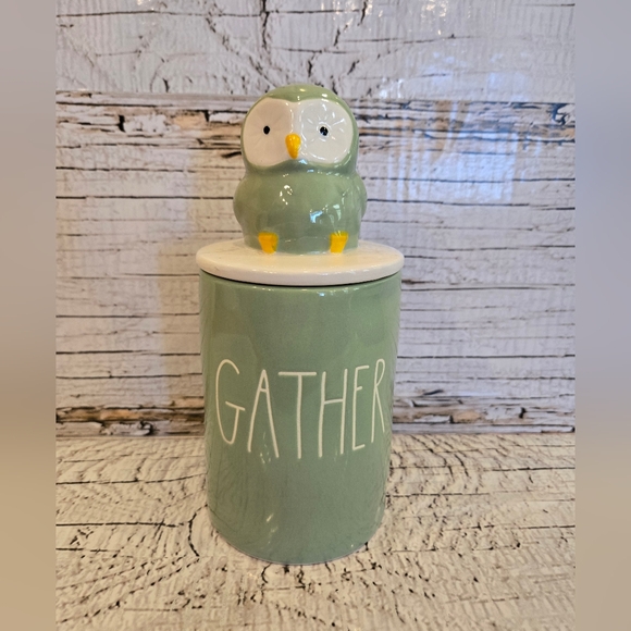 Rae Dunn "Gather" Farmhouse Cider Scented Candle with Owl topper - Picture 3 of 3